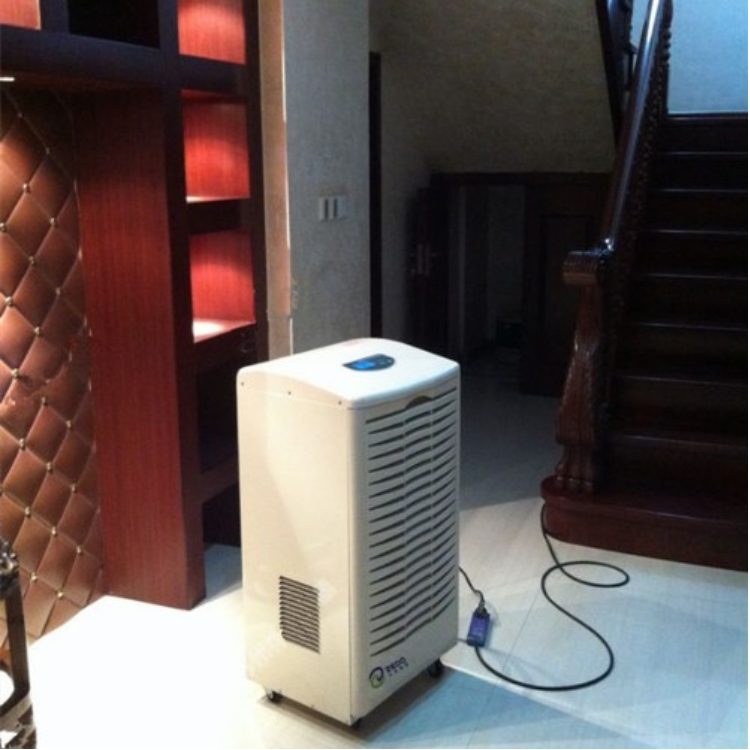 地下室除濕機